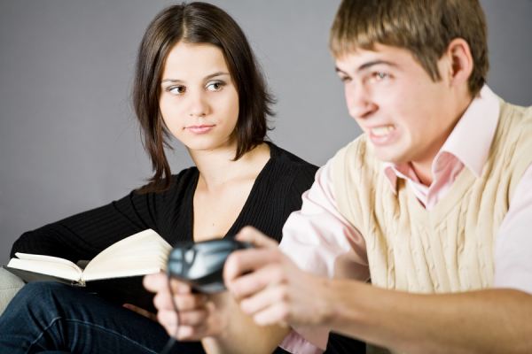 bigstockphoto_Couple_6187144-Video-Gamer-resized-600.jpg