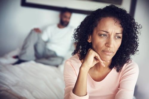 couple-struggling-after-the-love-is-gone