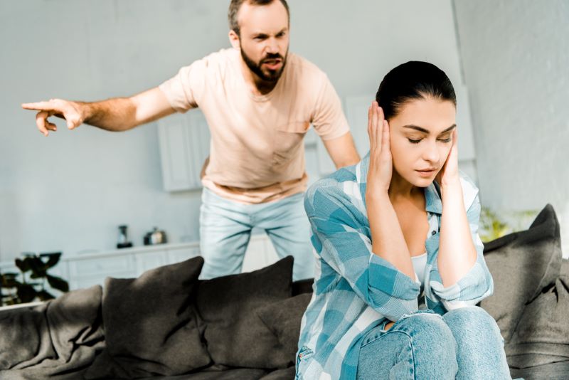 husband-yelling-at-his-wife