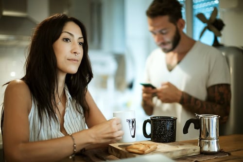 wife-thinking-my-husband-does-not-love-me