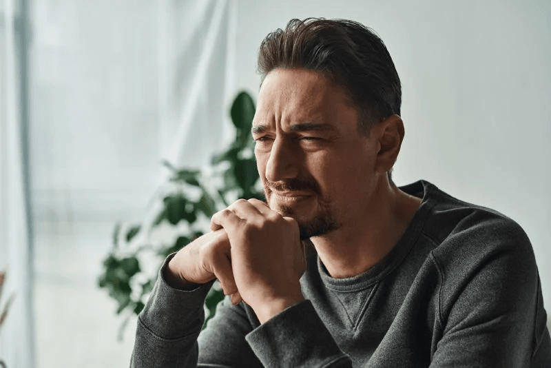 man overthinking relationship
